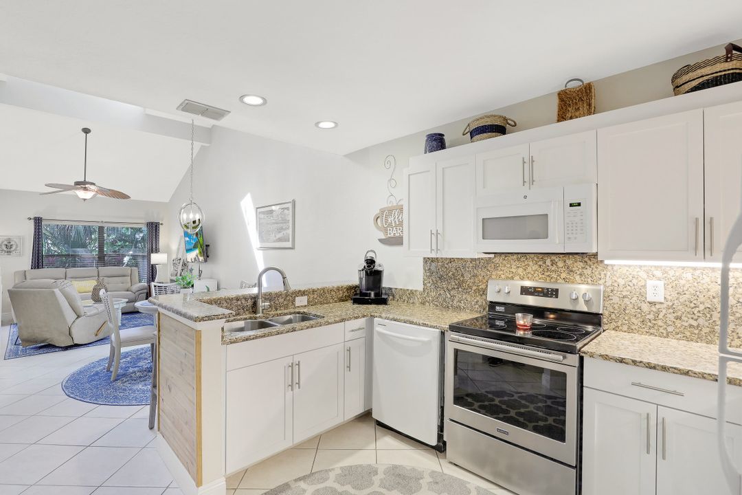 55 Emerald Woods Dr #C 11, Naples, FL 34108