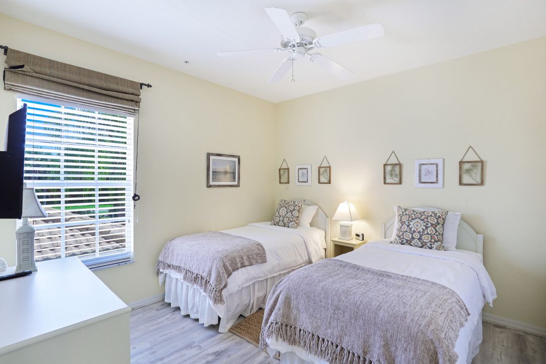 8175 Celeste Dr #1229, Naples, FL 34113