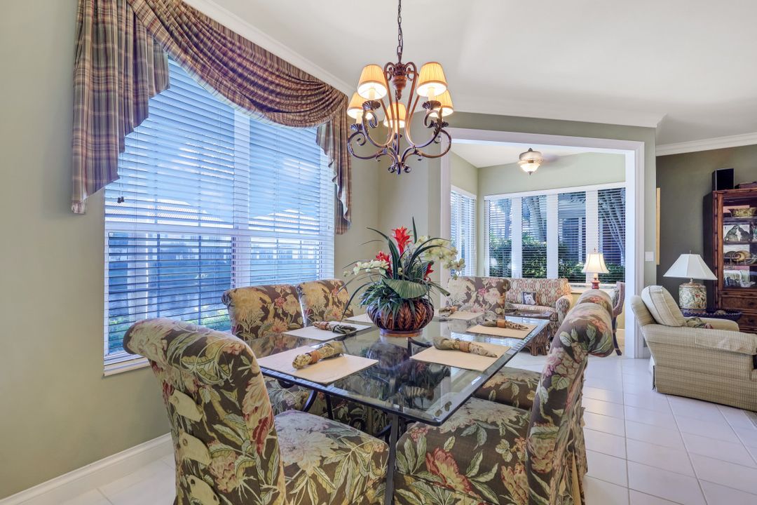 158 Colonade Cir, Naples, FL 34103