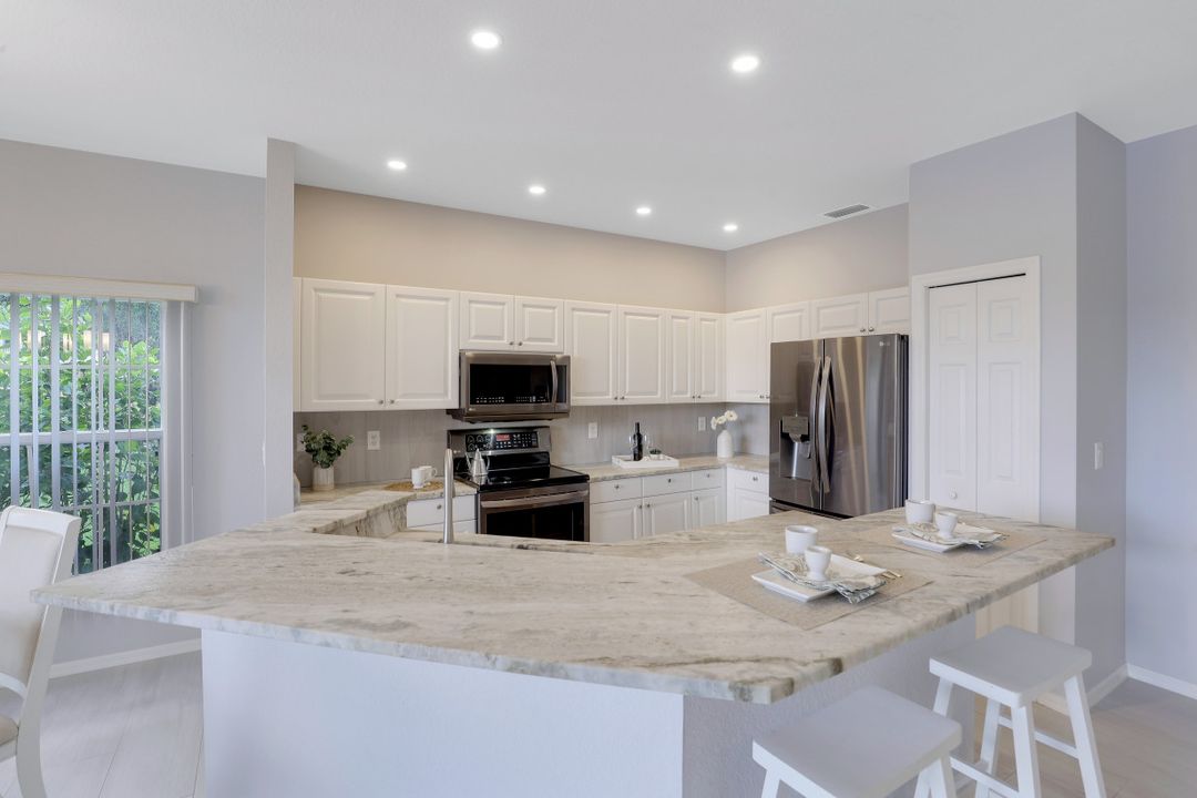 5205 Birmingham Dr #102, Naples, FL 34110