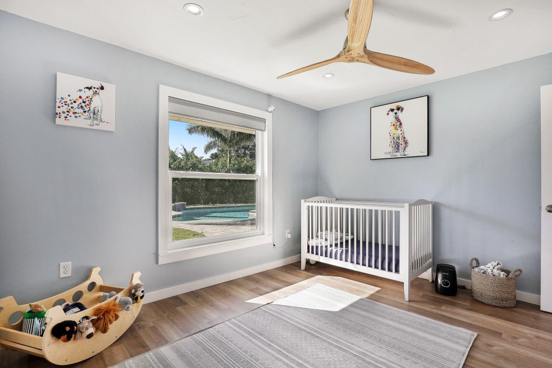 2680 Longboat Dr, Naples, FL 34104