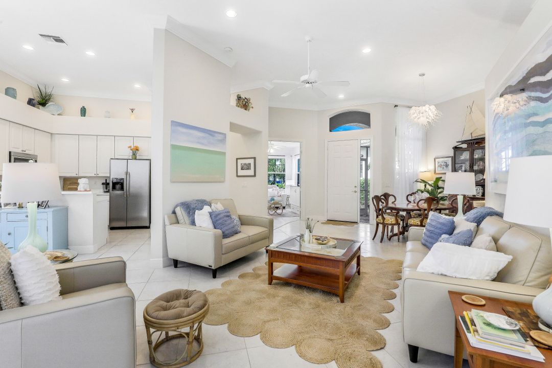 8591 Peppertree Way, Naples, FL 34114