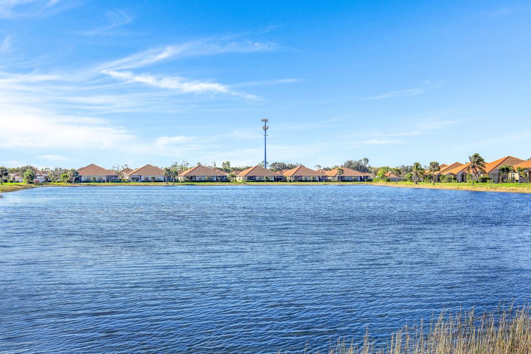 4408 Waterscape Ln, Fort Myers, FL 33966