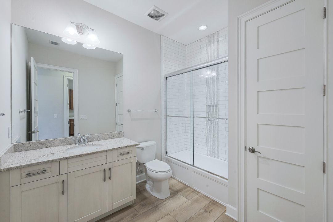 7007 Dominica Dr, Naples, FL 34113