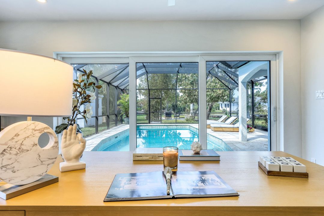 2631 Shoreview Dr, Naples, FL 34112