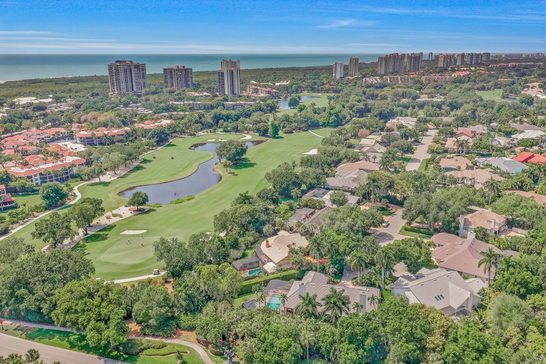 726 Bay Tree Ct, Naples, FL 34108