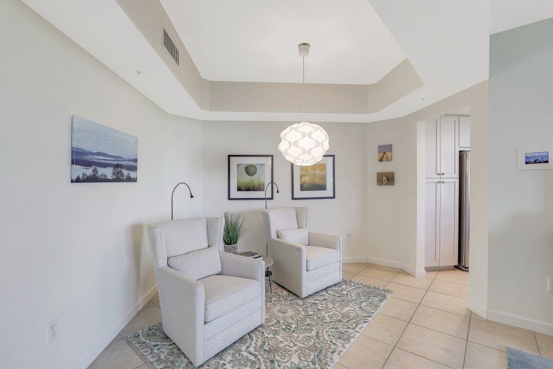 300 Dunes Blvd #Unit 305, Naples, FL 34110