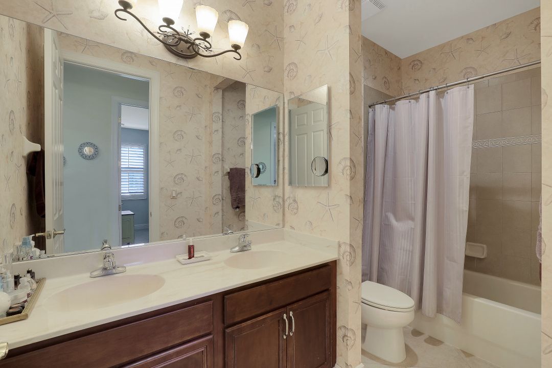 19440 Caladesi Dr, Fort Myers, FL 33967