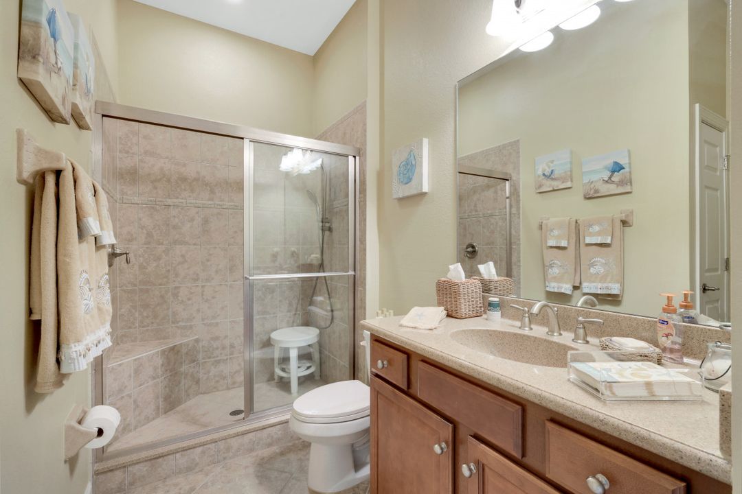 9220 Quartz Ln #201, Naples, FL 34120