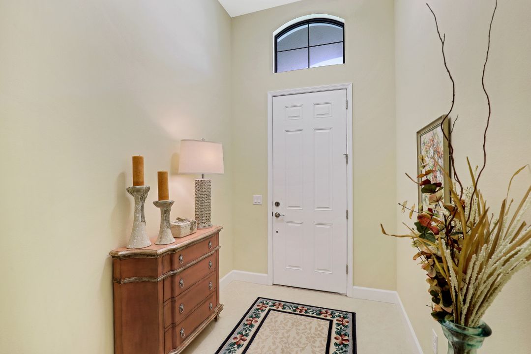 9448 Isla Bella Cir, Bonita Springs, FL 34135