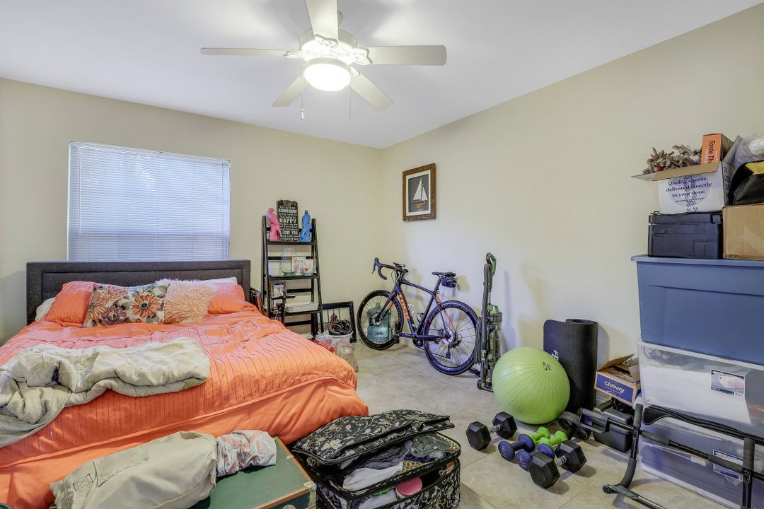 9589 Crescent Garden Dr #101, Naples, FL 34109