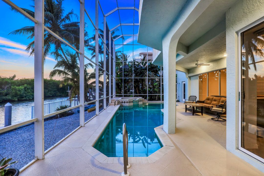 450 Spinnaker Dr, Marco Island, FL 34145