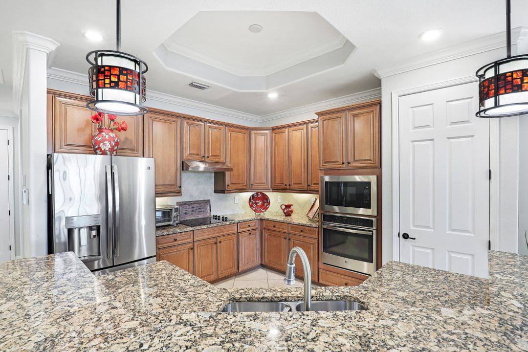 28083 Edenderry Ct, Bonita Springs, FL 34135