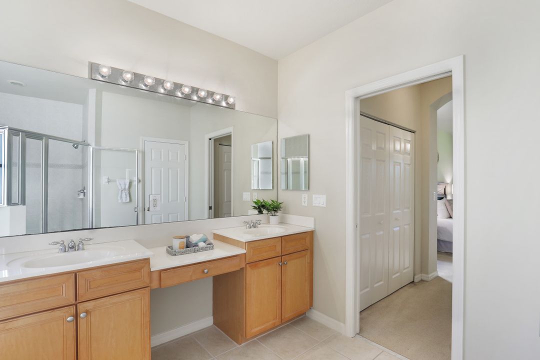 8346 Sumner Ave, Fort Myers, FL 33908