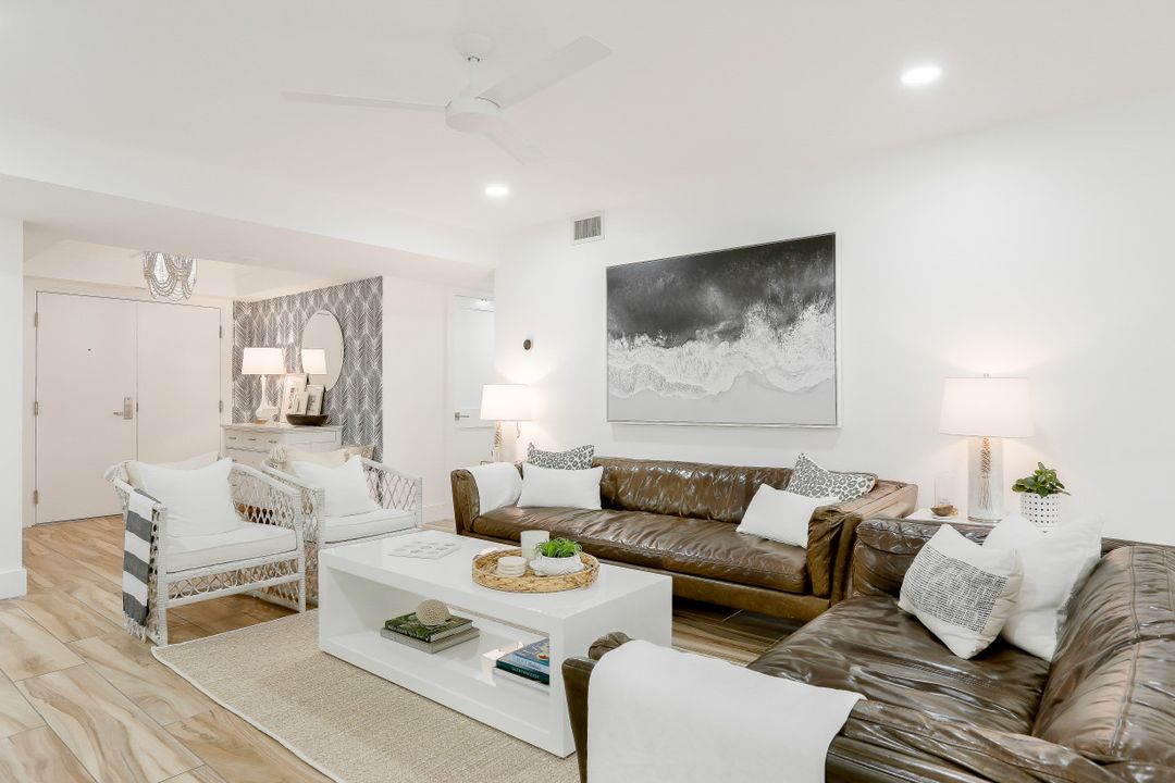 4451 Gulf Shore Blvd N #205, Naples, FL 34103