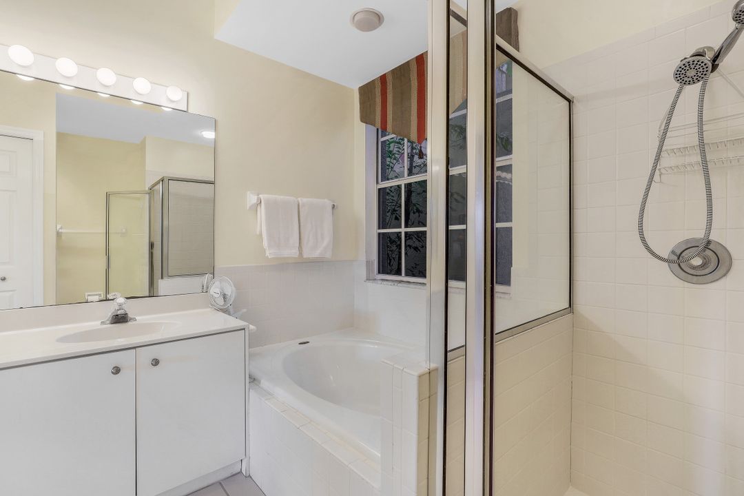 24742 Lakemont Cove Ln #101, Bonita Springs, FL 34134