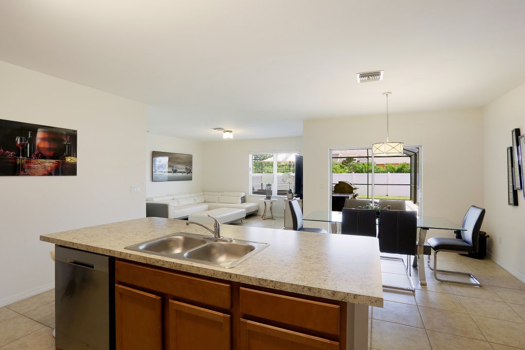 618 SW 18th St #PH , Cape Coral, FL 33991