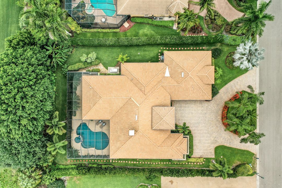 795 Brentwood Point, Naples, FL 34110