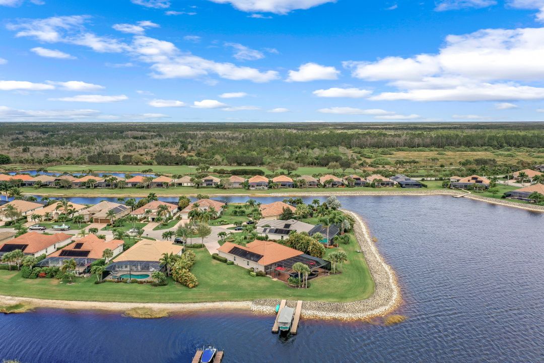 9424 Copper Rock Ct, Naples, FL 34120