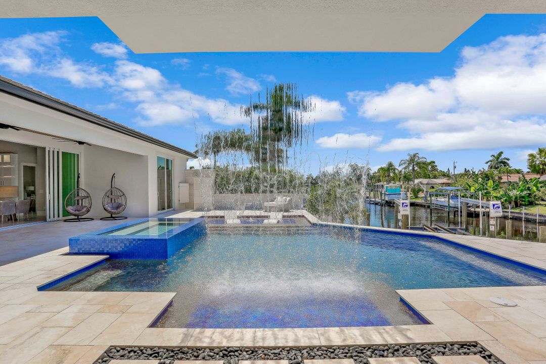 5302 Malaluka Ct, Cape Coral, FL 33904