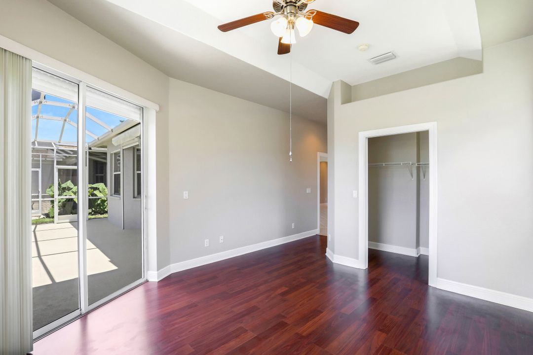 8039 Tauren Ct, Naples, FL 34119