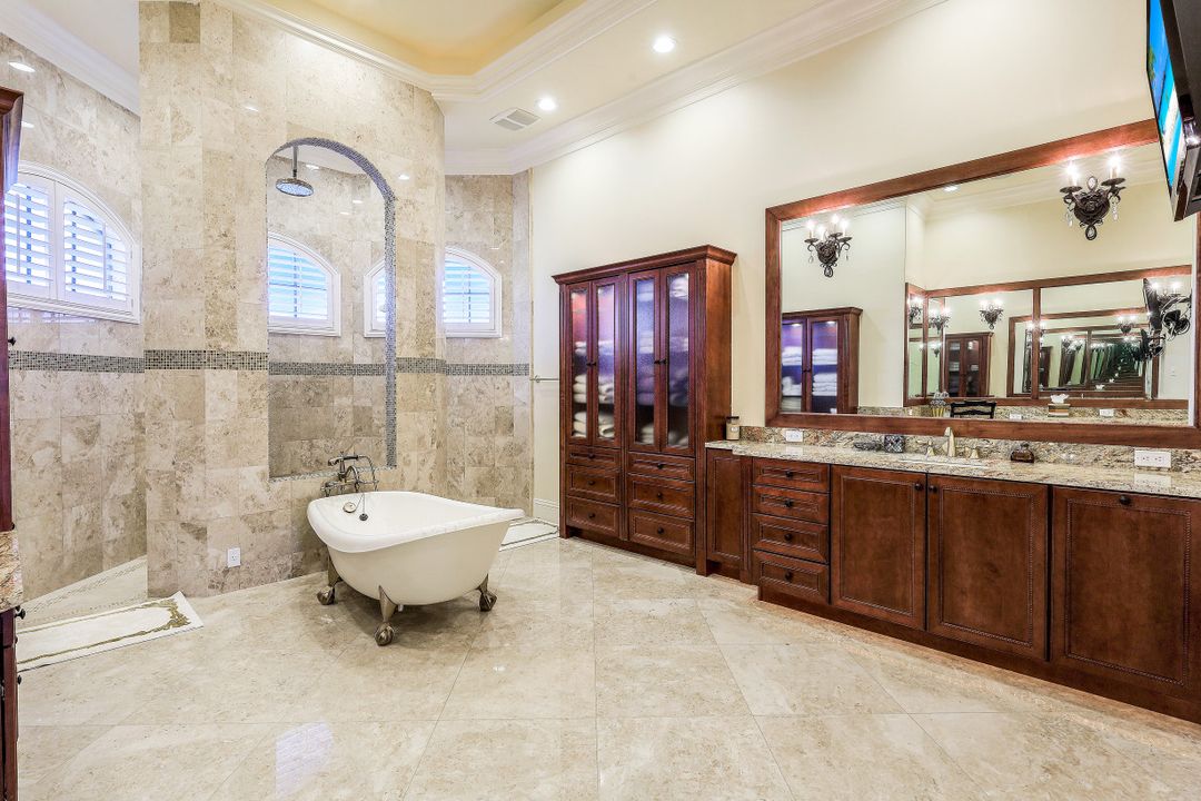 830 W Copeland Dr, Marco Island, FL 34145