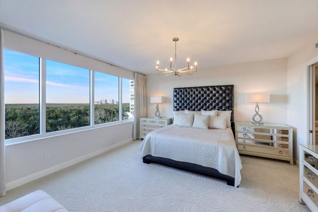 275 Indies Way #601, Naples, FL 34110