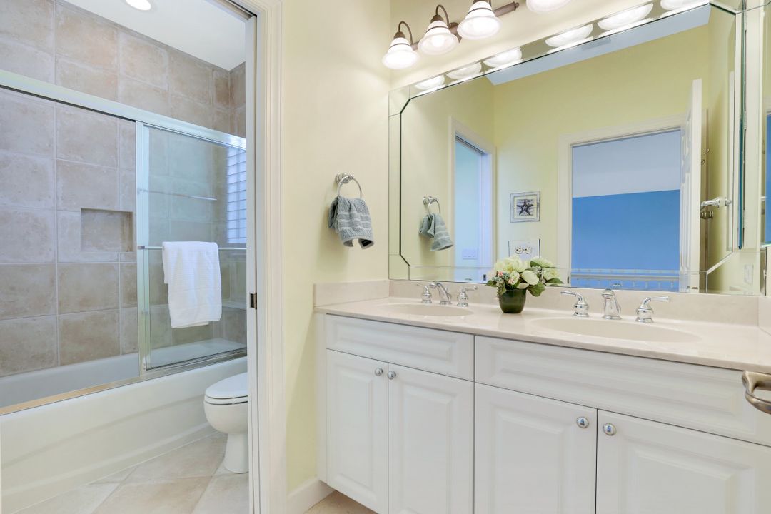 21990 Longleaf Trail Dr, Bonita Springs, FL 34135