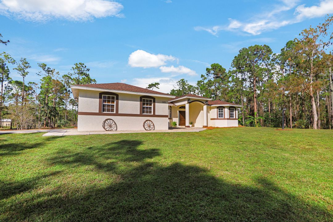 1491 20th Ave NE, Naples, FL 34120