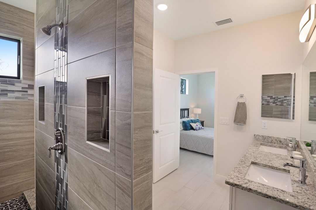 1524 SW 28th St, Cape Coral, FL 33914