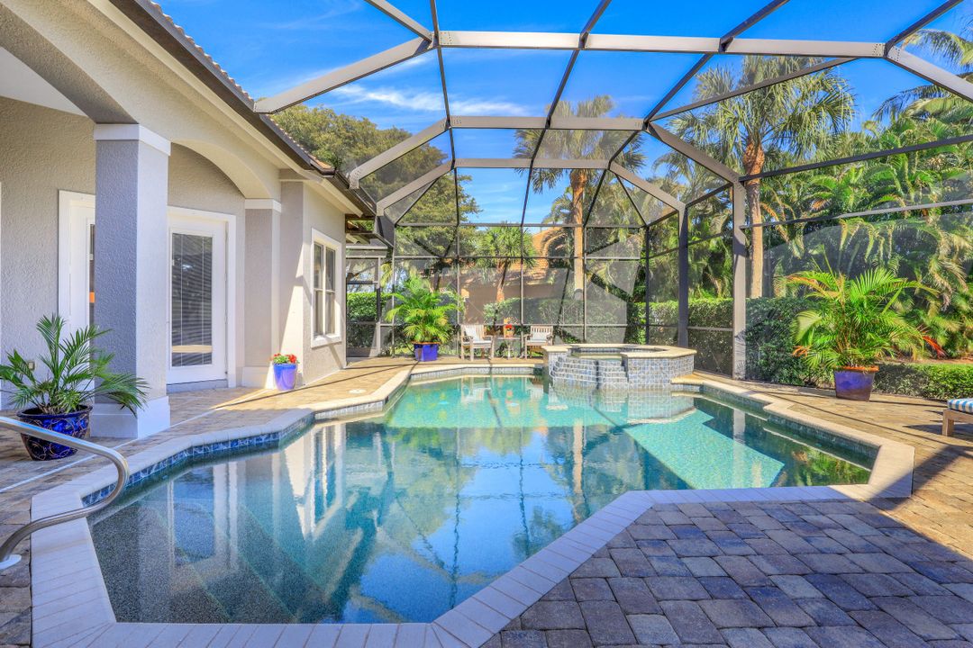 22001 Chartwell View Ct, Bonita Springs, FL 34135