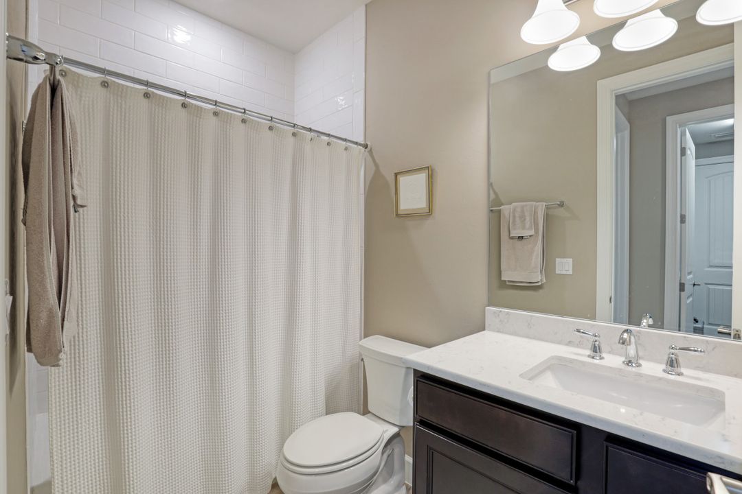 9373 Surfbird Ct, Naples, FL 34120