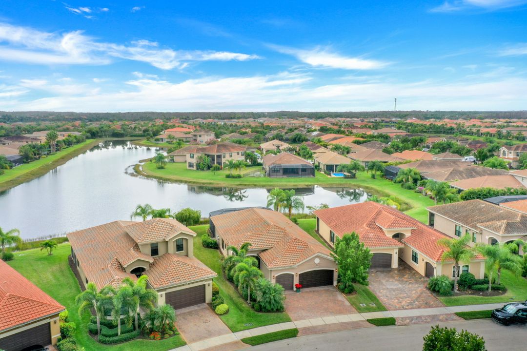 11516 Stonecreek Cir, Fort Myers, FL 33913