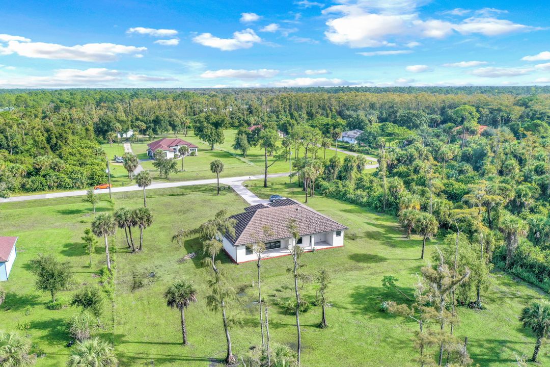 2370 12th Ave NE, Naples, FL 34120