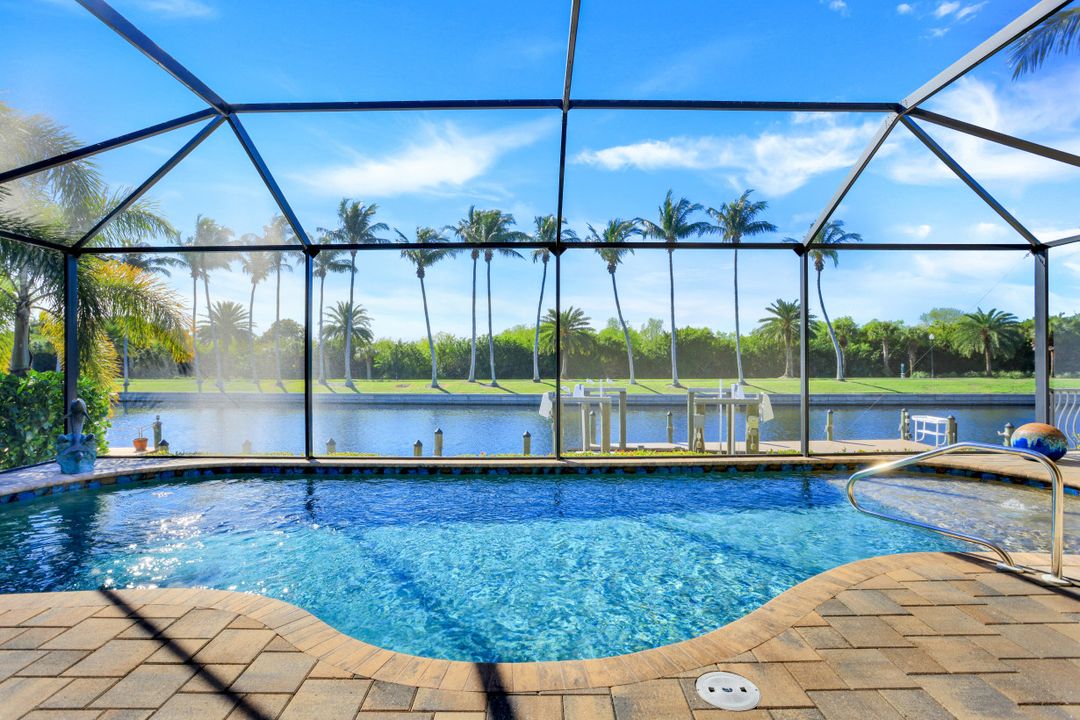 2030 El Dorado Pkwy W, Cape Coral, FL 33914