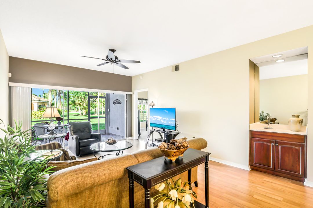 565 Augusta Blvd  #2-4, Naples, FL 34113