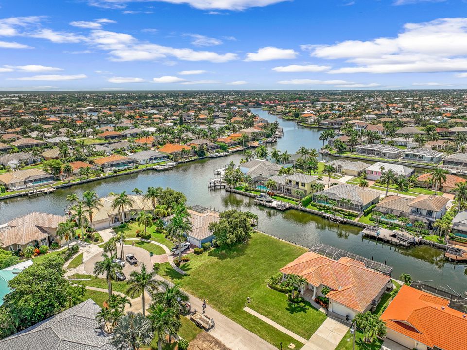 931 Ivory Ct, Marco Island, FL 34145