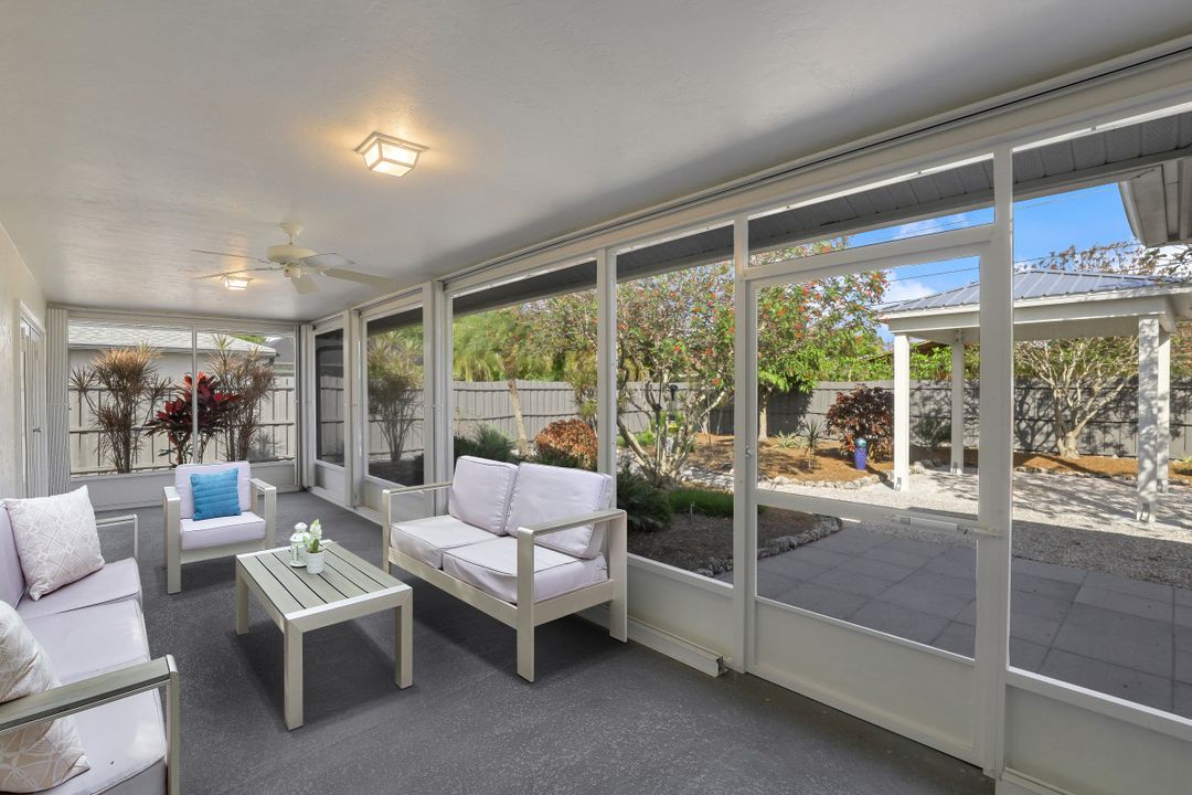 128 Coral Vine Dr, Naples, FL 34110