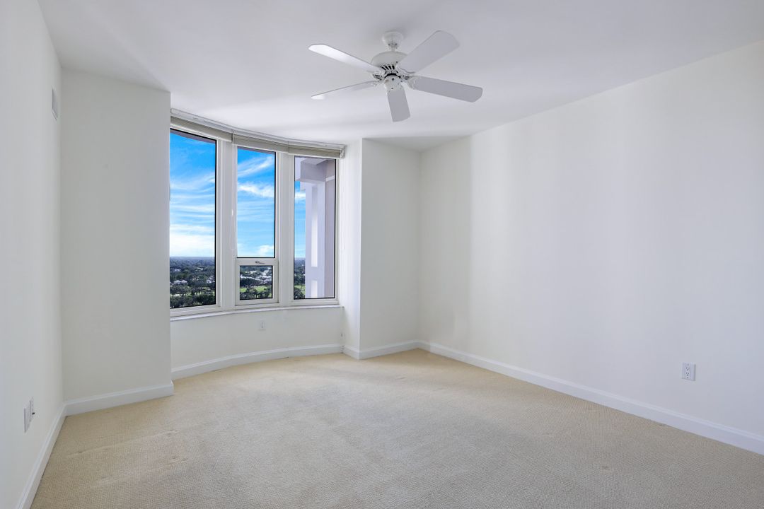 7117 Pelican Bay Blvd #1603, Naples, FL 34108