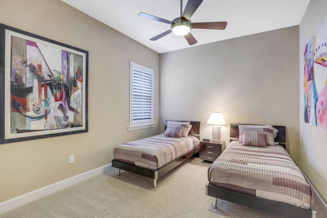 9403 Copper Rock Ct, Naples, FL 34120