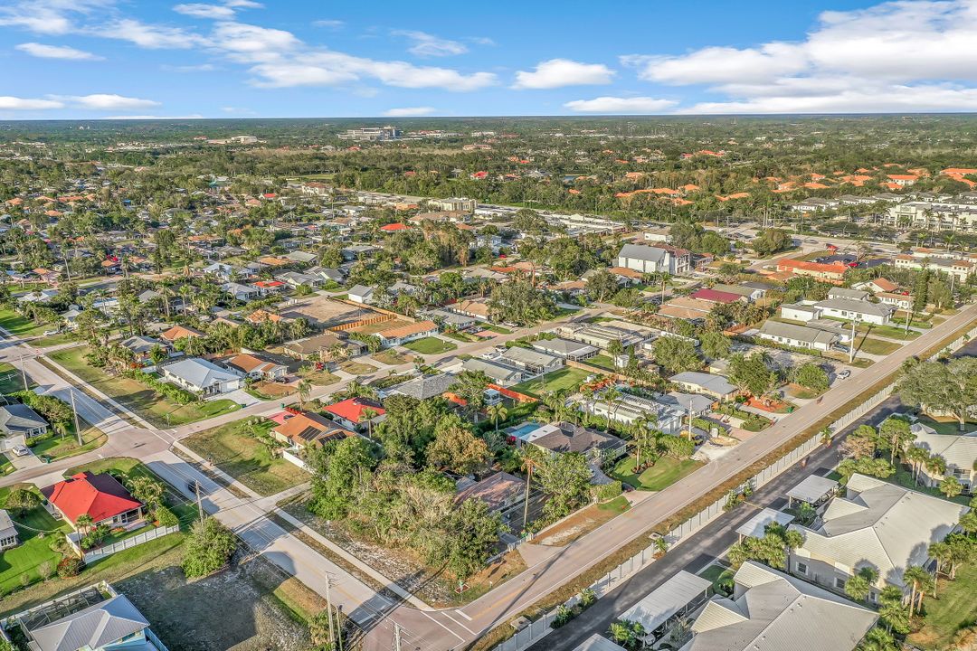 801 91st Ave N, Naples, FL 34108