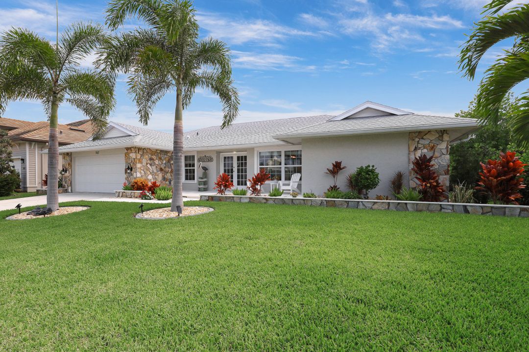 767 Amber Dr, Marco Island, FL 34145