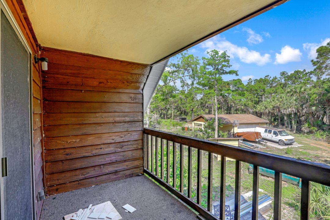 781 11th St SW, Naples, FL 34117