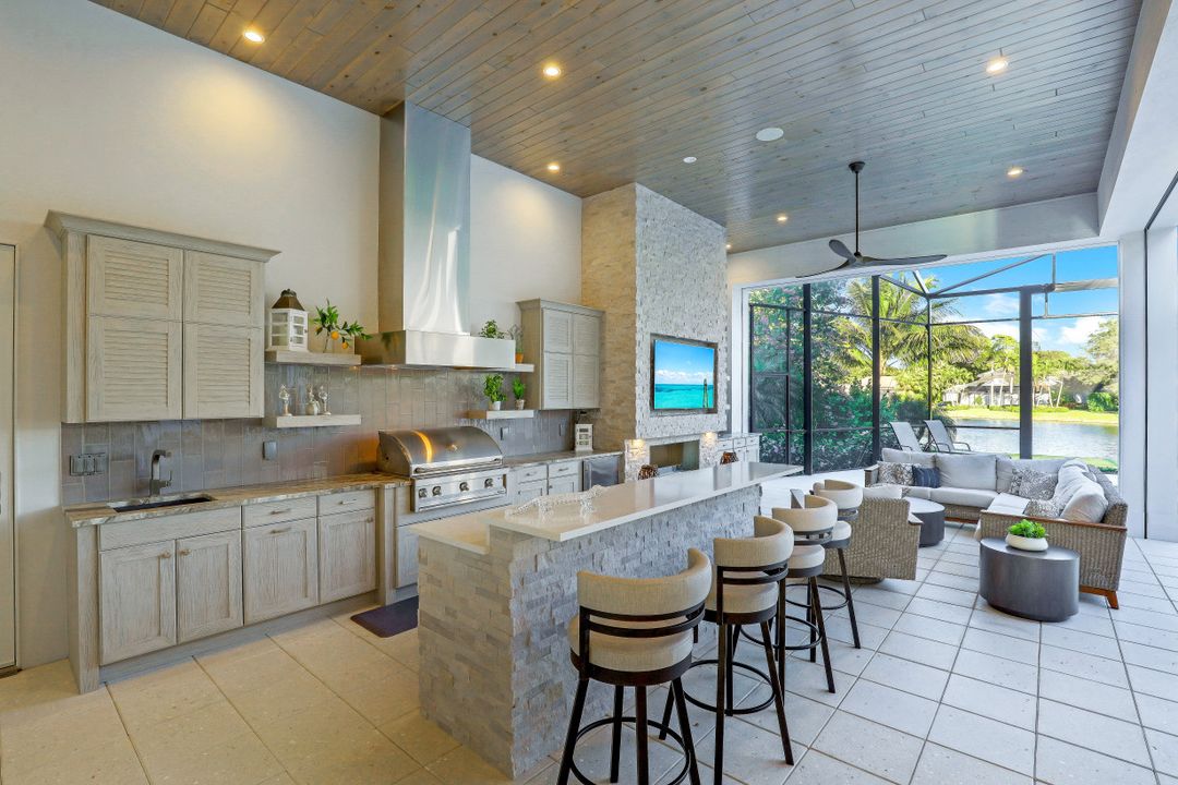 3862 Woodlake Dr, Bonita Springs, FL 34134