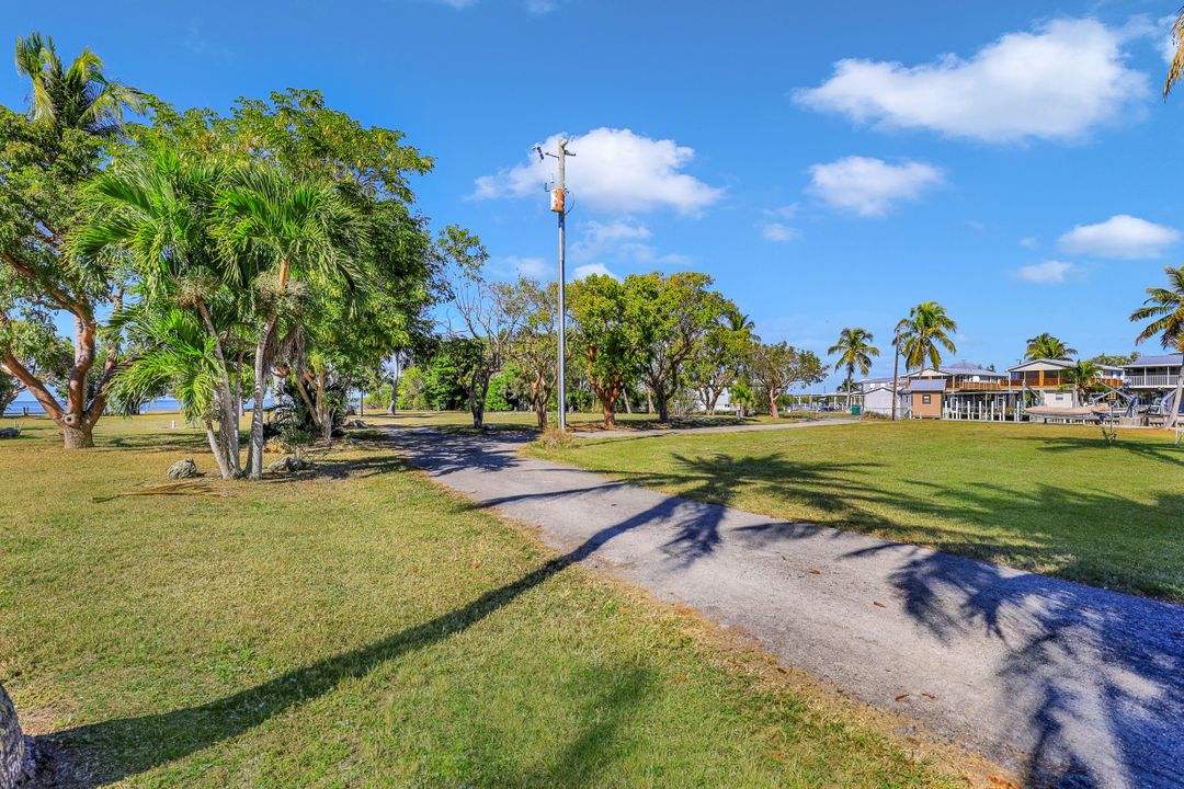 173 N Lopez Ln, Chokoloskee, FL 34138