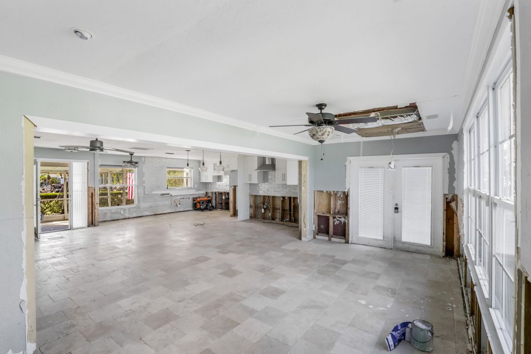 229 Bayshore Dr, Cape Coral, FL 33904