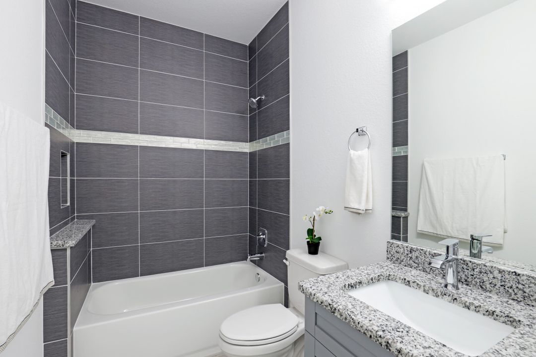 853 SW 13th St, Cape Coral, FL 33991