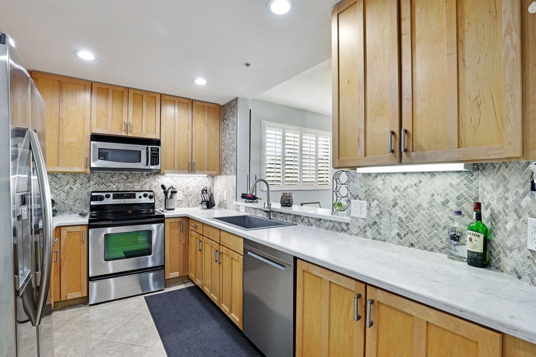 6816 Sterling Greens Dr #301, Naples, FL 34104