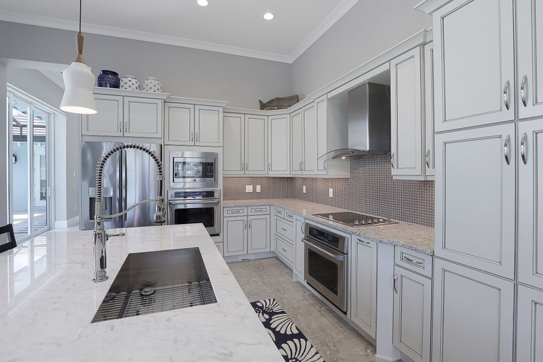 5026 Andros Dr, Naples, FL 34113