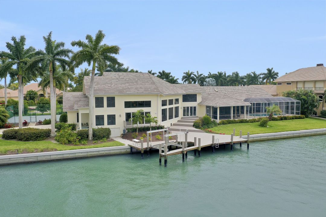 850 Eubanks Ct, Marco Island, FL 34145